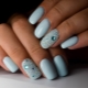 Cristal bébé pour les ongles: caractéristiques et options pour créer un dessin de manucure