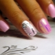 Comment dessiner un papillon sur les ongles?