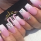 Manucure pour les ongles longs et carrés