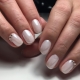 Caractéristiques de l'utilisation des ongles à frotter nacrés