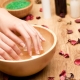 Nous faisons des bains pour la croissance rapide des ongles