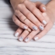 Idées légères manucure pour ongles courts