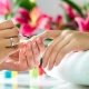 Comment renforcer le gel pour les ongles sous gel polish?