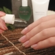 Comment renforcer les ongles à la maison?
