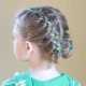 De belles coiffures pour les filles à la maternelle