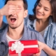 Que donner à un gars pour un mois de relation?
