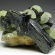 Epidote: caractéristiques, propriétés et utilisation de la pierre
