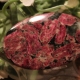 Eudialyte: types, propriétés, à qui convient-il?