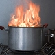 Comment se débarrasser de l'odeur de brûlé dans l'appartement après un pan brûlé?