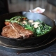 Comment choisir une casserole pour le steak?