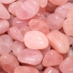 Types de pierres roses, leurs propriétés et leur application