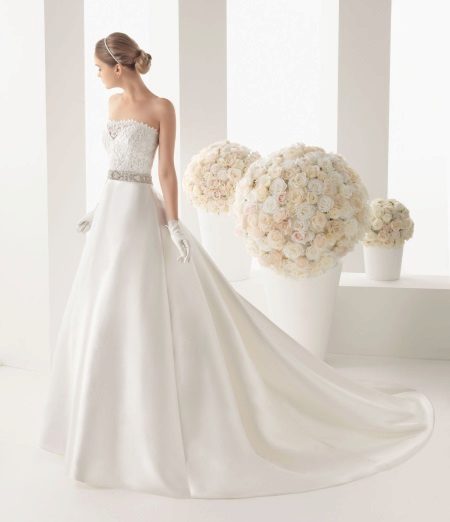 Robe de mariée au sol