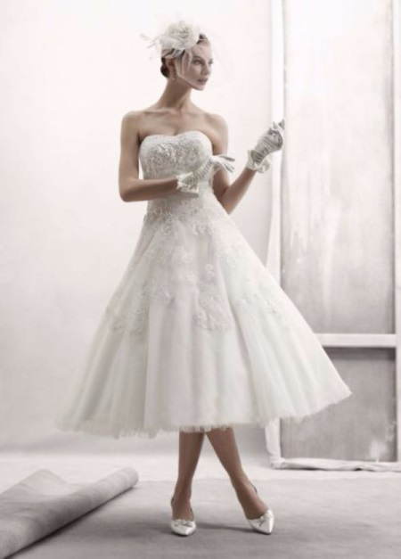 Robe de mariée courte silhouette A