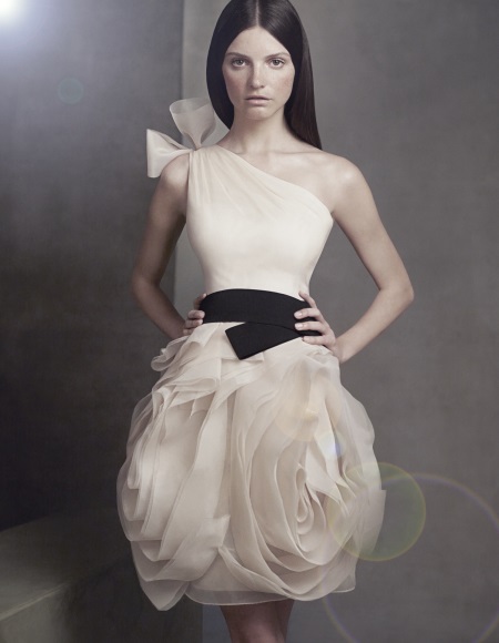 Robe de mariée courte Vera Wang