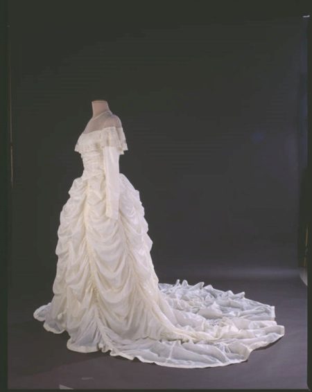 Robe de mariée en parachute