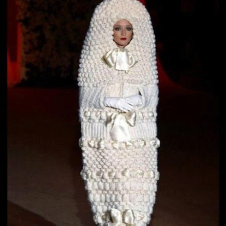 Robe Cocoon par Yves Saint Laurent