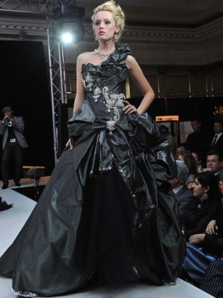 Robe de mariée noire de Yudashkin
