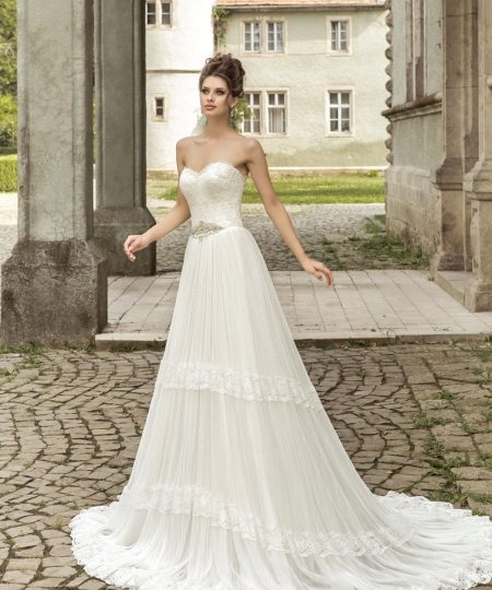 Le style provençal dans une robe de mariée