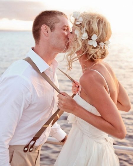 Coiffure à la robe de mariée dans le style de la Provence