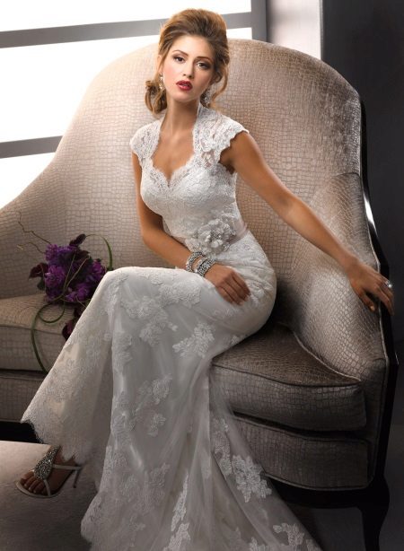 Robe de mariée en dentelle année