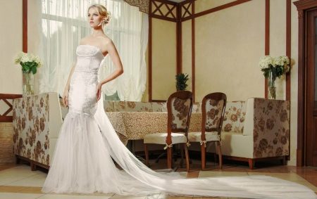 Robe de mariée ouverte par Anna Delaria