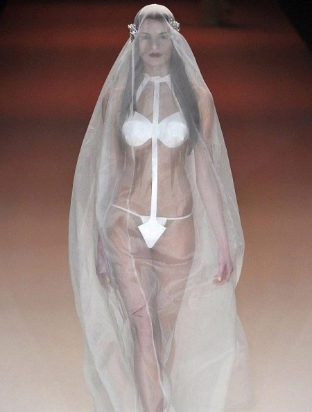 Robe de mariée franc Alexander Fisher-Reler