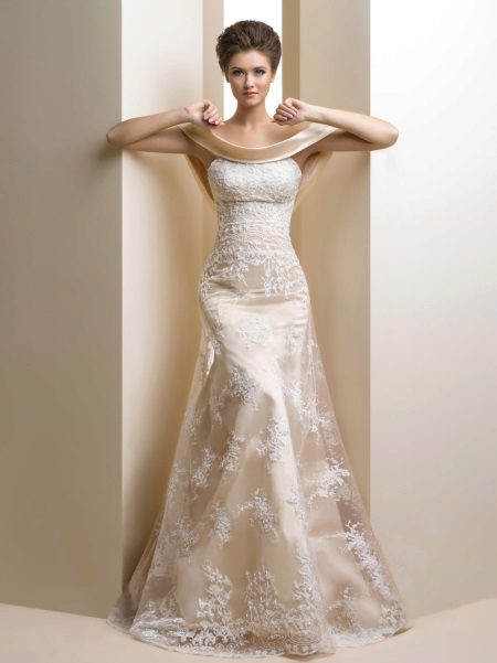 Robe de mariée en dentelle peu coûteuse