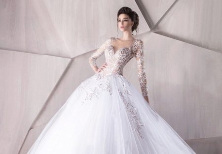 Robe de mariée ajourée aux manches