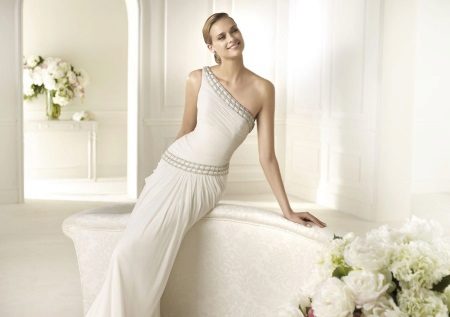 Robe de mariée une épaule