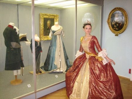 Robe de mariée de l'époque de Peter 1