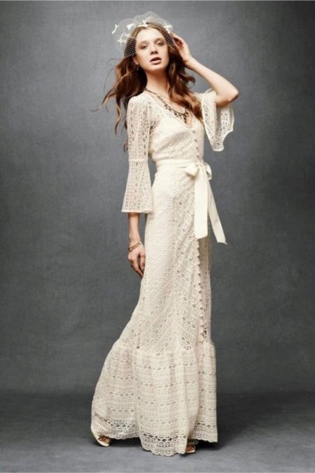 Robe de mariée avec ceinture