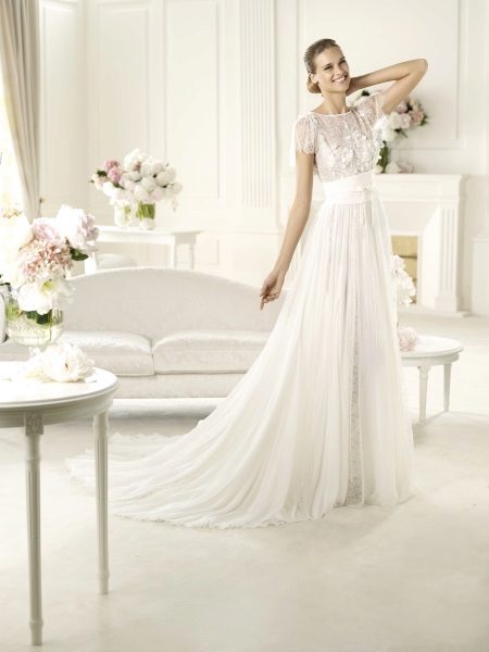 Robe de mariée Empire en mousseline de soie et dentelle