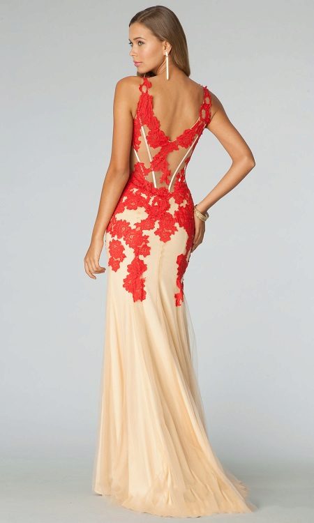 Robe de soirée beige avec rouge