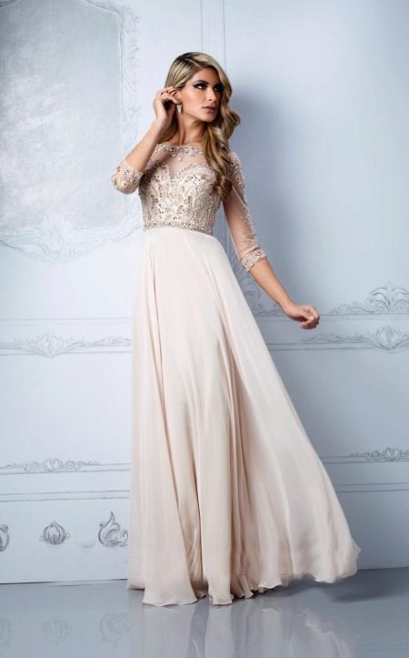 Robe de soirée beige avec un haut plus foncé