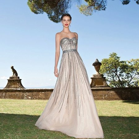 Robe de soirée de Tarik Ediz beige