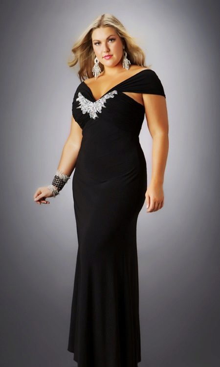 Robe de soirée noire pour femmes obèses