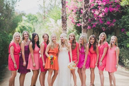 Robes roses pour demoiselles d'honneur