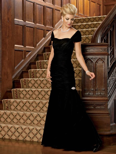 Vestido de noite para mulheres de 50 anos com decote aberto