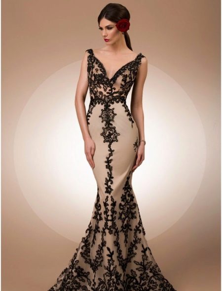 Robe de sirène avec de la dentelle