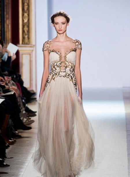 Robe de soirée grecque avec de l'or