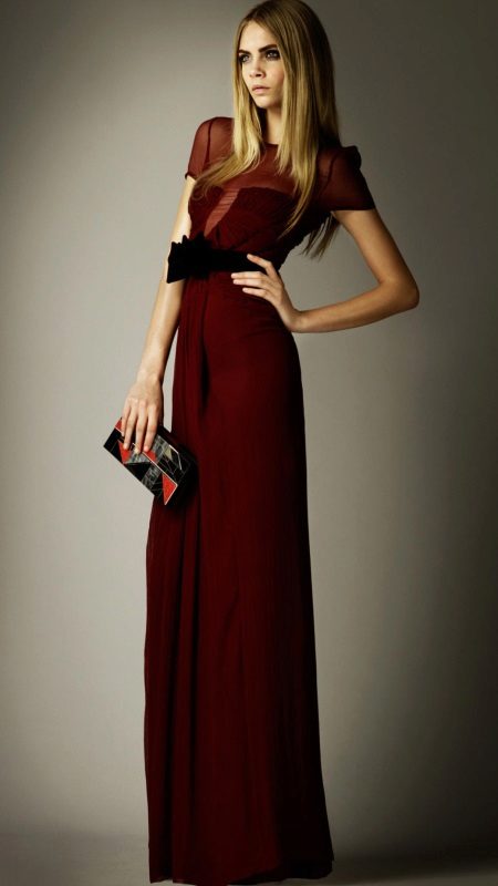 Robe de soirée bordeaux avec pochette