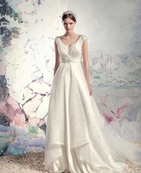 Robe de mariée de style Empire en satin