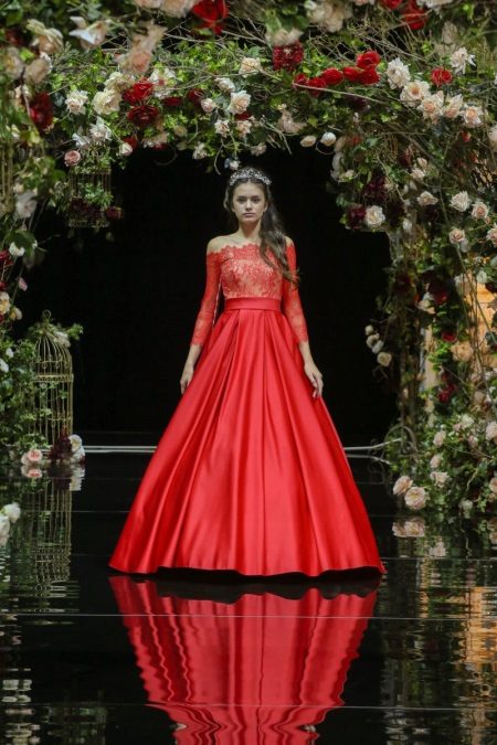 Robe moelleuse rouge