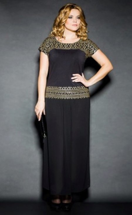 Robe de soirée élégante avec top et jupe