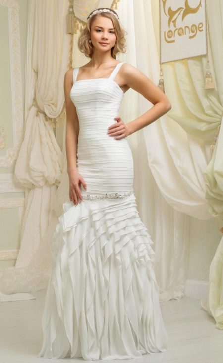 Robe de mariée sirène avec une jupe à volants n'est pas magnifique