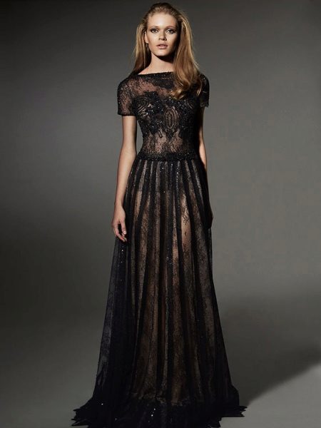 Vestido de noite com top de renda