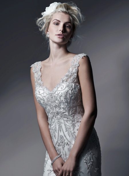 Robe de mariée avec perles et perles de verre