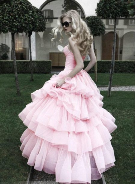 Robe de mariée rose pâle
