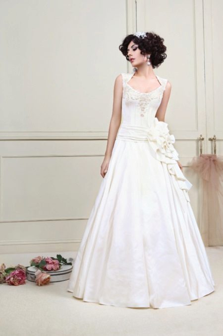 Robe de mariée sirène de la collection extravaganza de fleurs silhouette