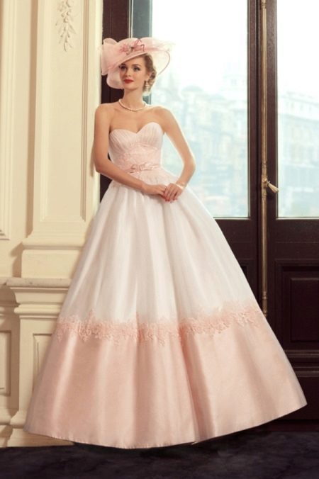 Robe de mariée rose de la collection Tatiana Kaplun Jazz Sounds